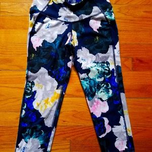 Navy Floral Cropped Leggings